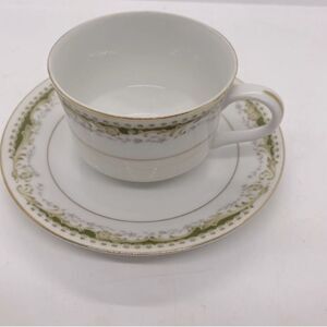 Vintage Queen Anne Signature Collection Cup & Saucer Set, 13 piece